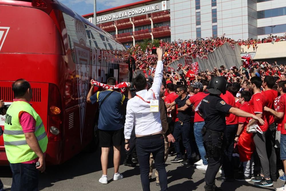 Ambiente en Nueva Condomina antes del partido