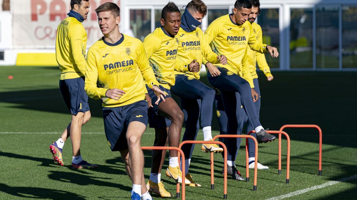 Cinco internacionales del Villarreal, por el ‘planeta fútbol’