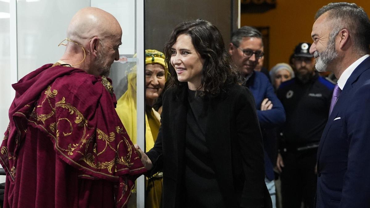 Ayuso reivindica en Daganzo la fe y las tradiciones: “No son moda, van para largo”