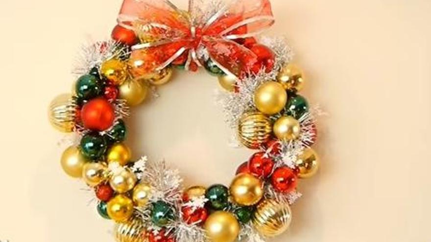 Adornos navideños caseros: una corona de Navidad en cinco pasos