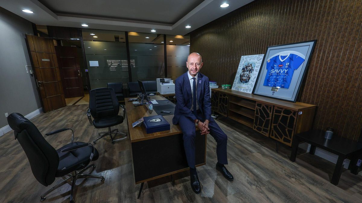 Esteve Calzada, nuevo CEO del Al Hilal, en su despacho.