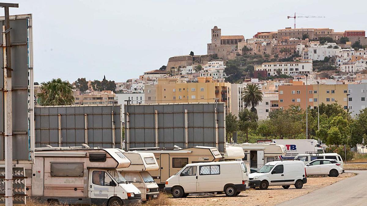 Acumulación de caravanas en Cas Dominguet. | VICENT MARÍ