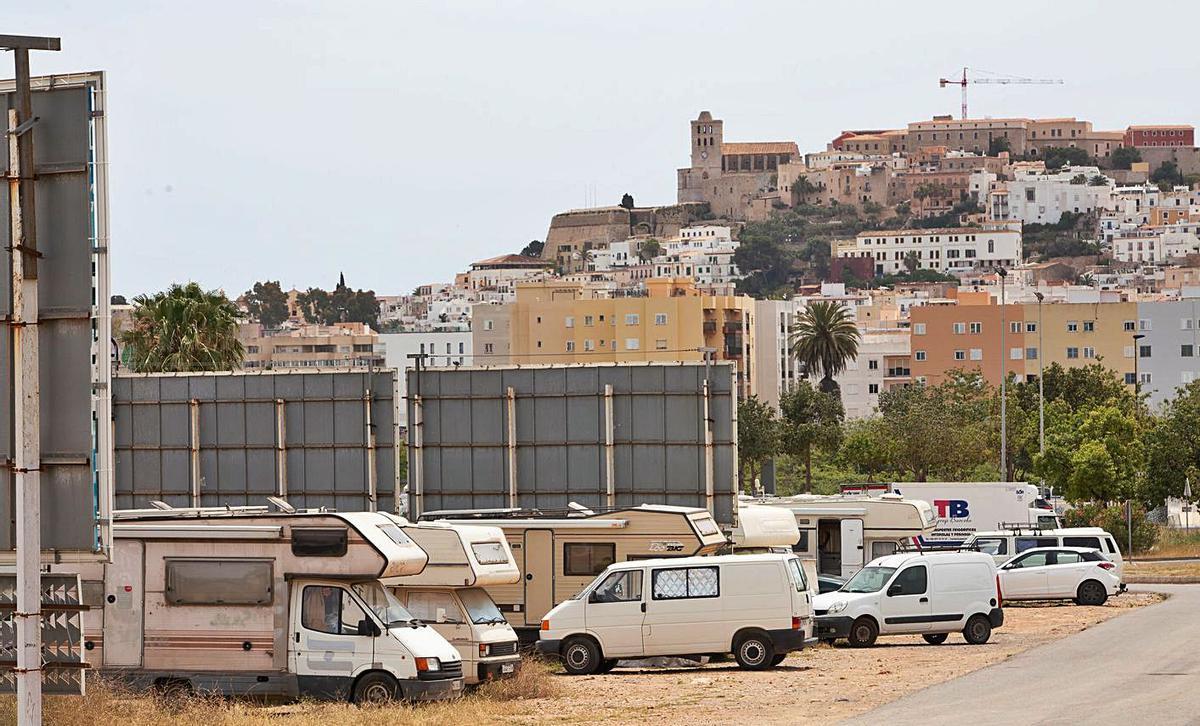 Acumulación de caravanas en Cas Dominguet. | VICENT MARÍ