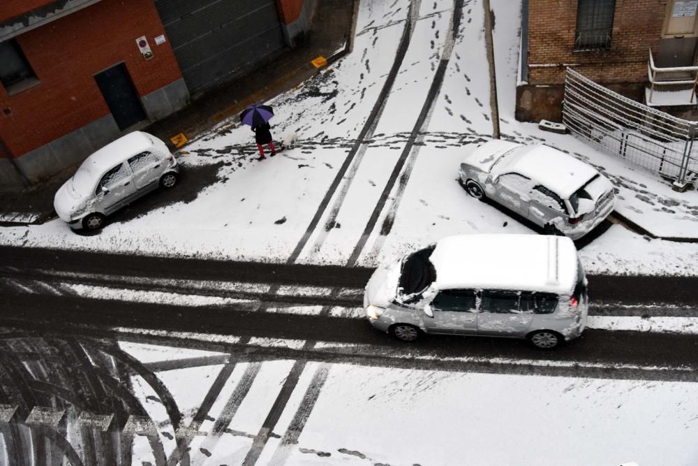 La neu arriba a Manresa