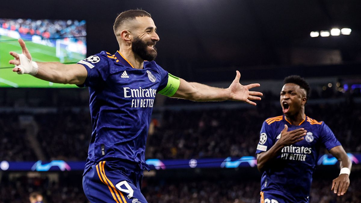 Benzema celebra uno de los goles al City