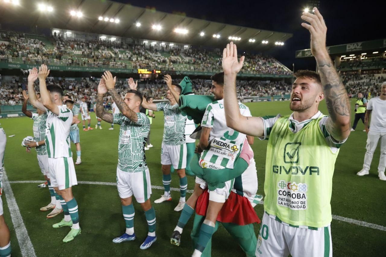 Las imágenes del Córdoba CF-Ponferradina del play off de ascenso a Segunda
