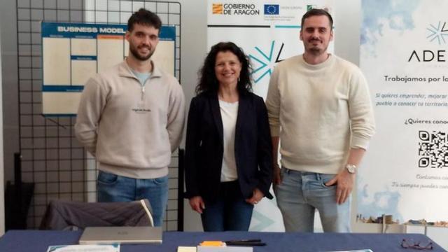 Adefo contó con un estand en la feria. | SERVICIO ESPECIAL