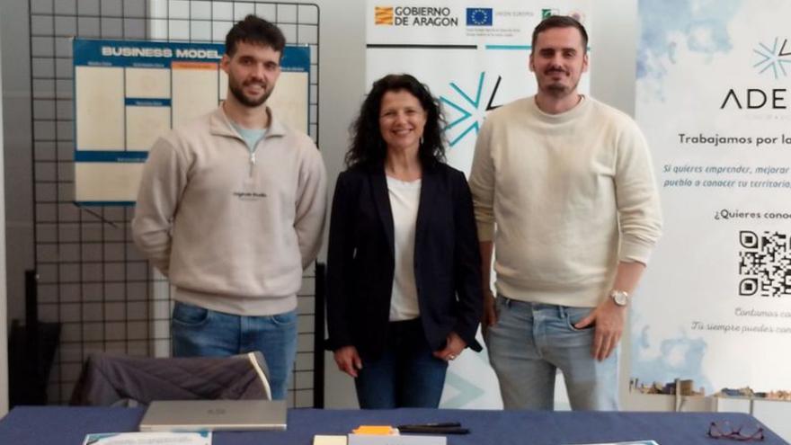 Adefo contó con un estand en la feria. | SERVICIO ESPECIAL