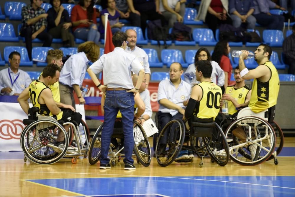 Baloncesto sobre ruedas en el Príncipe de Asturias