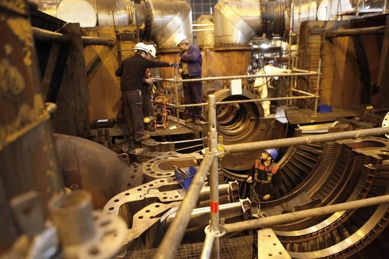 Obras de mantenimiento en la térmica de Aboño