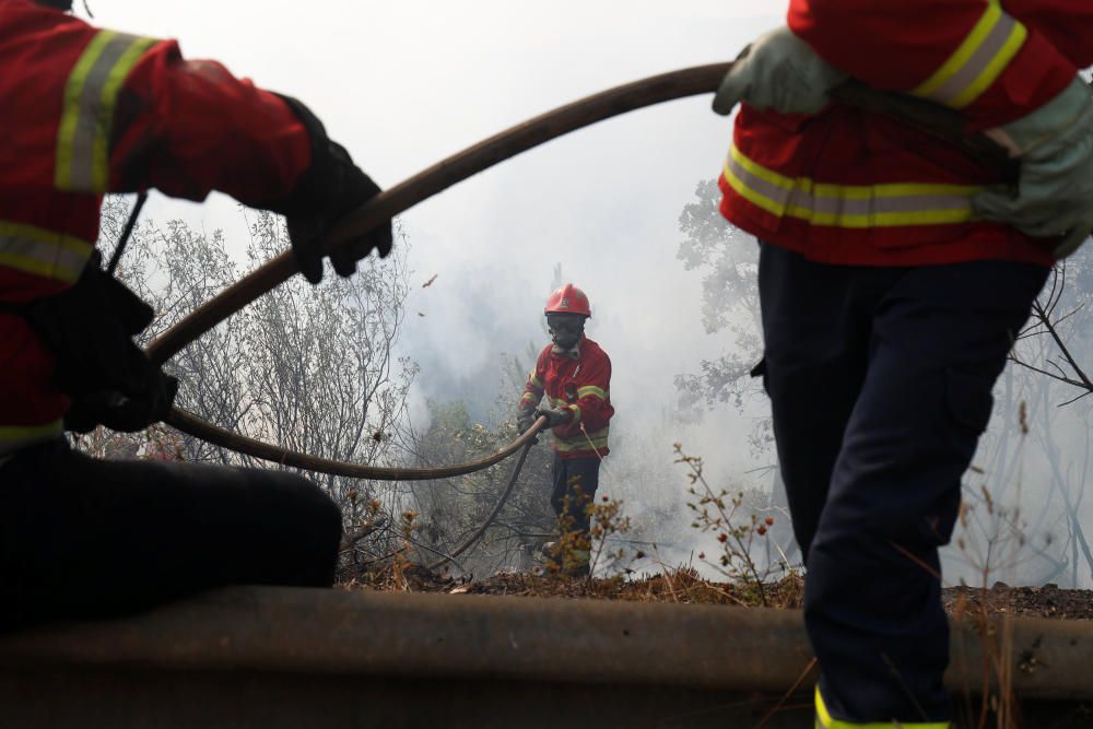 Los incendios en el Algarve portugués, en imágenes