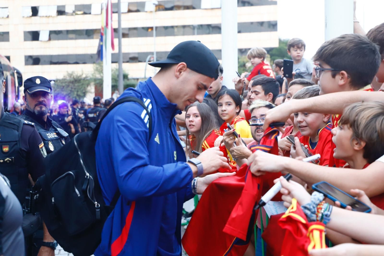 La selección española en Córdoba: la afición se vuelca con los jugadores