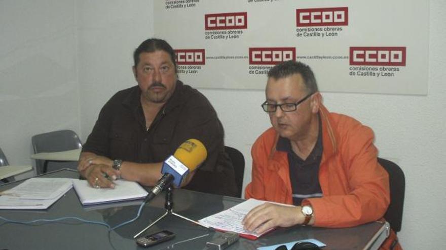 Francisco Carreras y Carlos González Pindado, durante la rueda de prensa ofrecida ayer en la sede del sindicato.