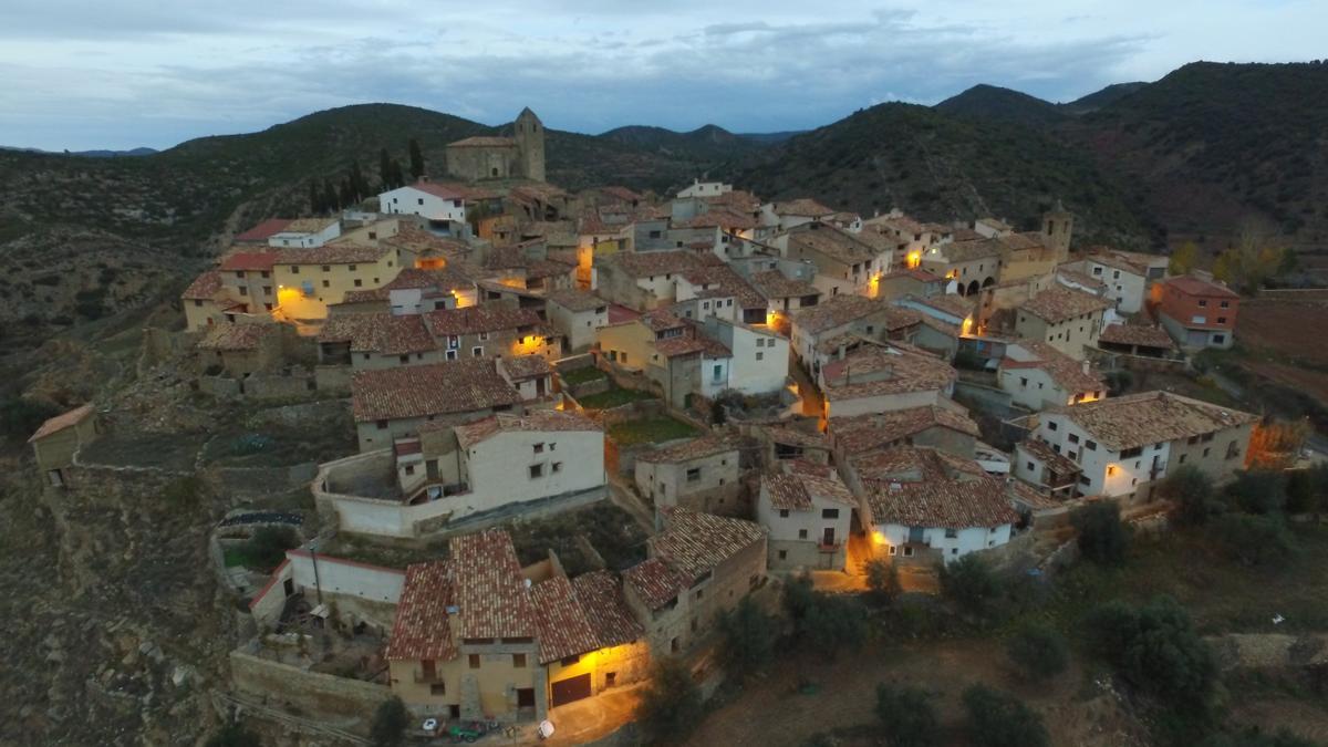 Vista panorámica de Luco de Bordón, municipio de la comarca del Maestrazgo (Teruel)