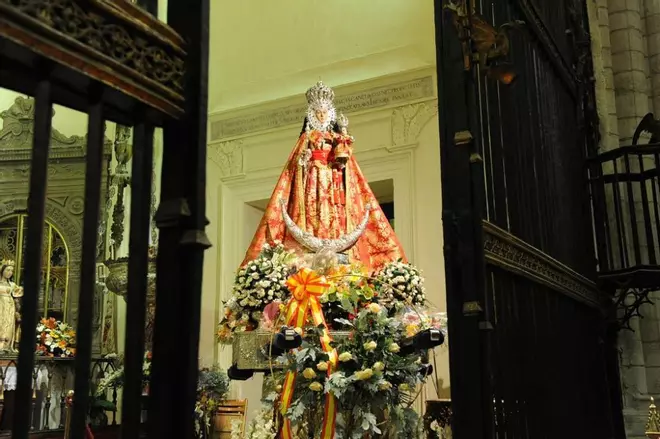 Romería de la Virgen de la Fuensanta: Ambiente en la Catedral de Murcia
