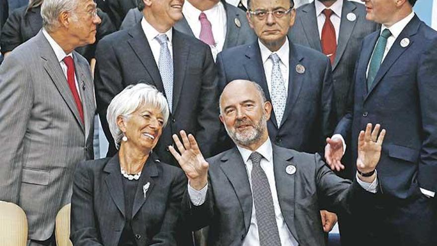 El FMI y el Banco Mundial reclaman más reformas