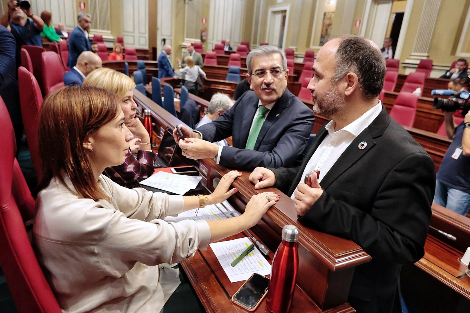 Pleno en el Parlamento de Canarias (12/12/22)