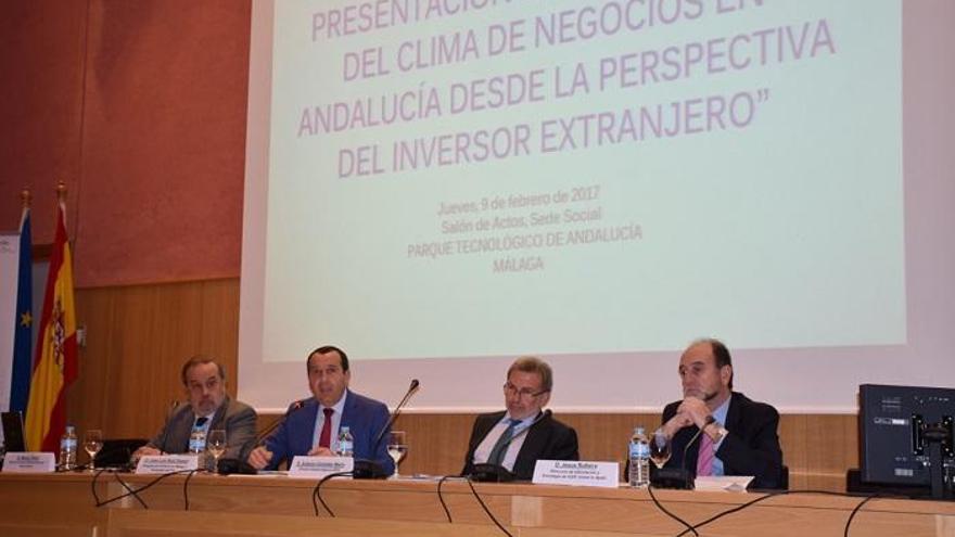 La presentación del Barómetro del Clima de Negocios, ayer en el PTA.