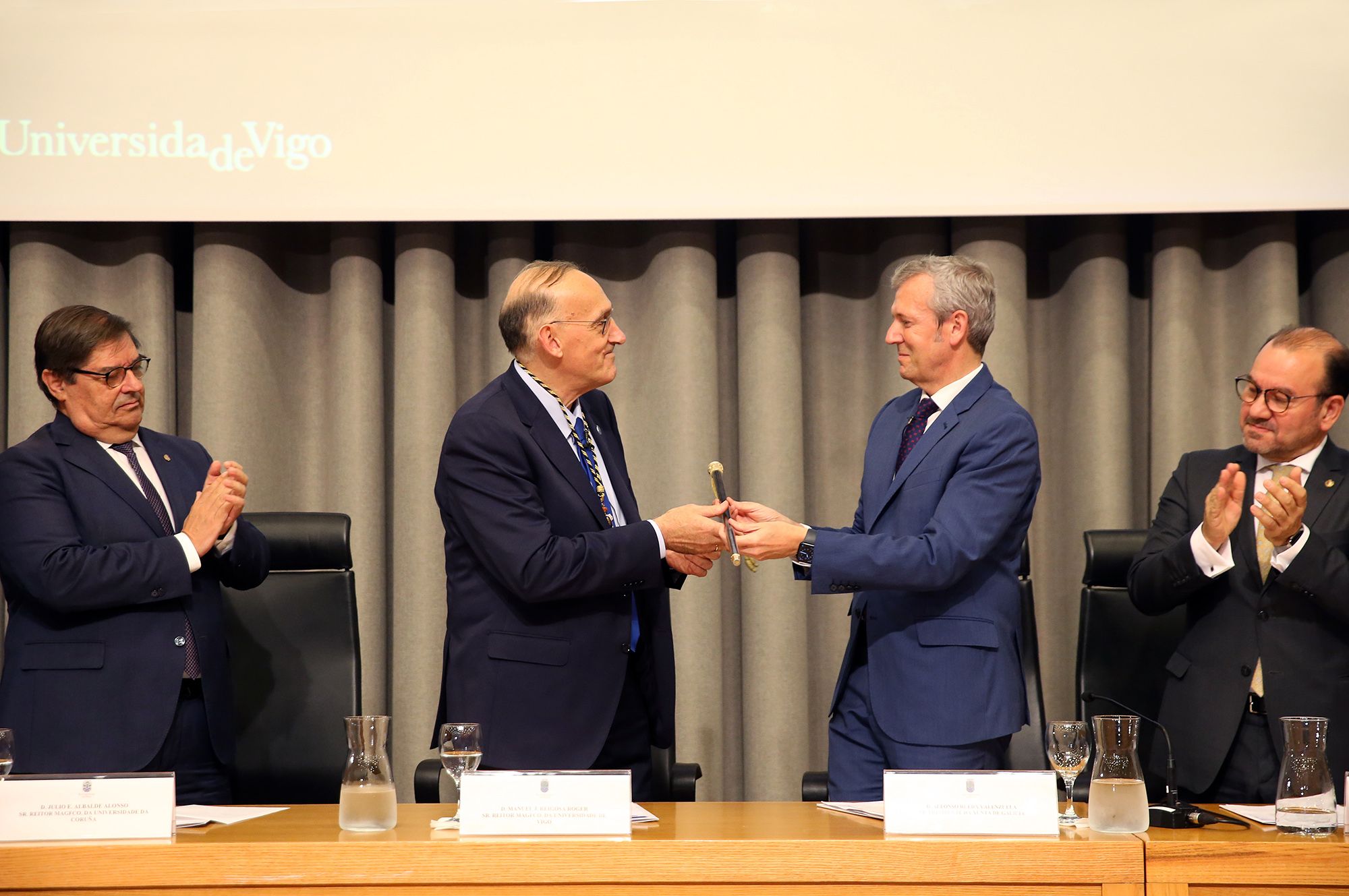 Toma de posesión del rector de la Universidad, Manuel Reigosa