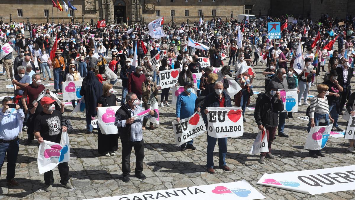 Miles de persoas abarrotaron a Praza do Obradoiro