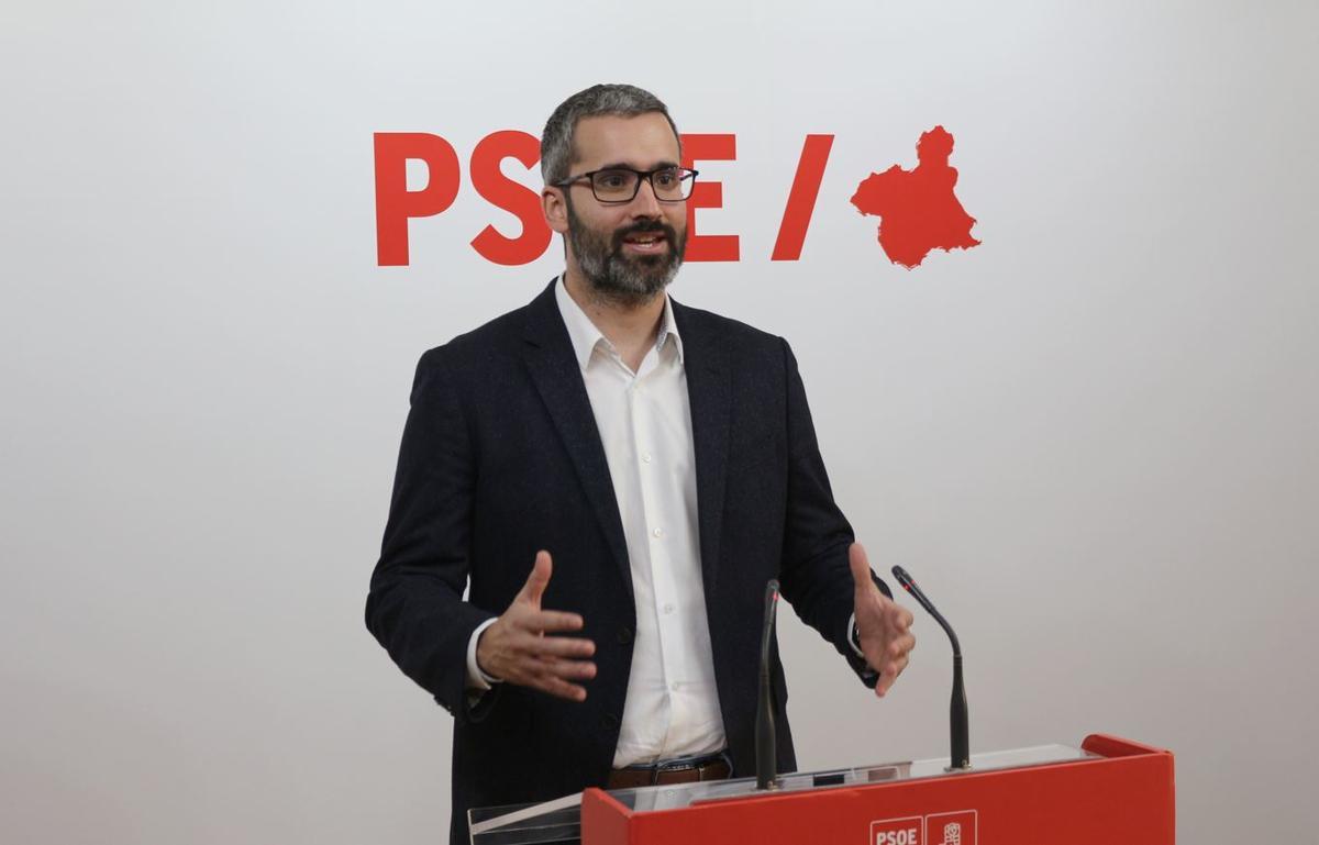 Francisco Lucas, portavoz del PSOE regional.
