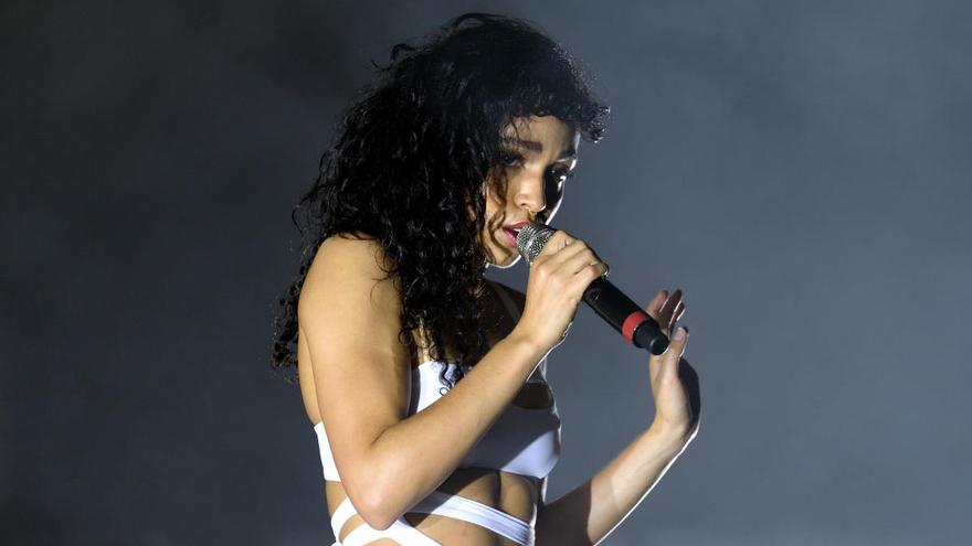 FKA Twigs denuncia a Shia LaBeouf por agresión