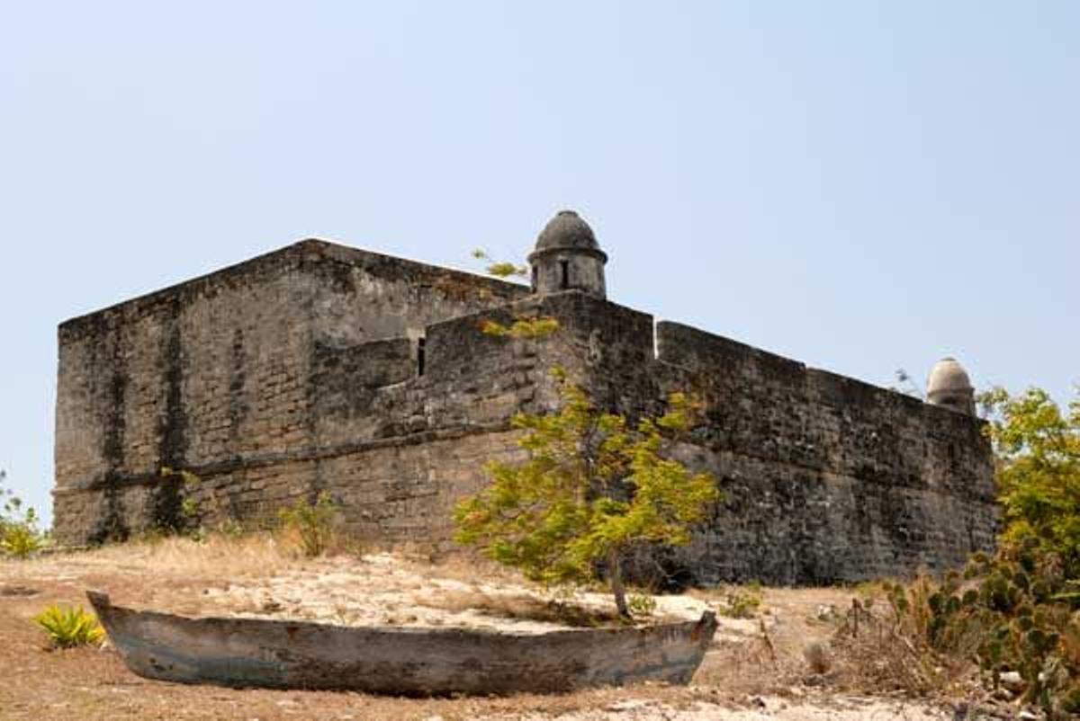 Antiguo fuerte del siglo XVI construido por los portugueses.