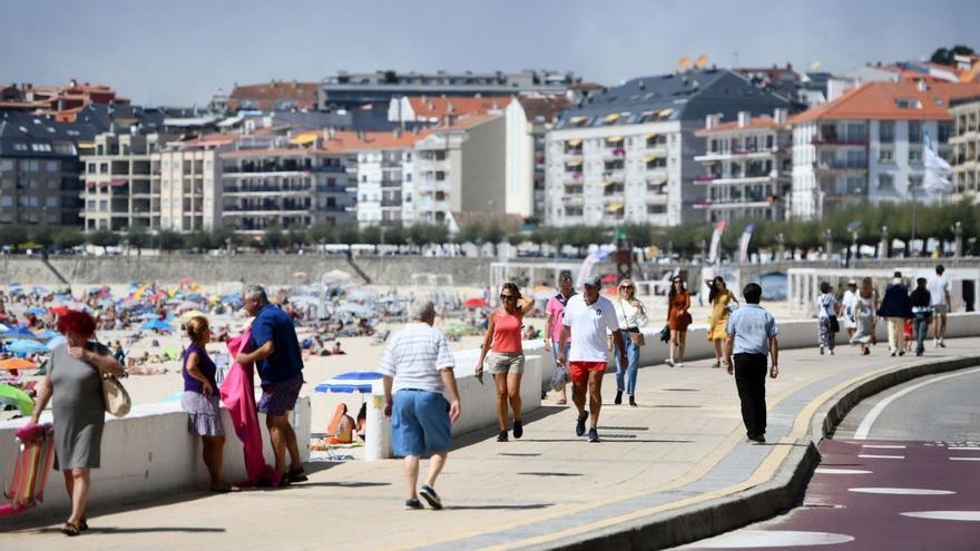 Una vista del paseo de Silgar, en Sanxenxo. |   // GUSTAVO SANTOS