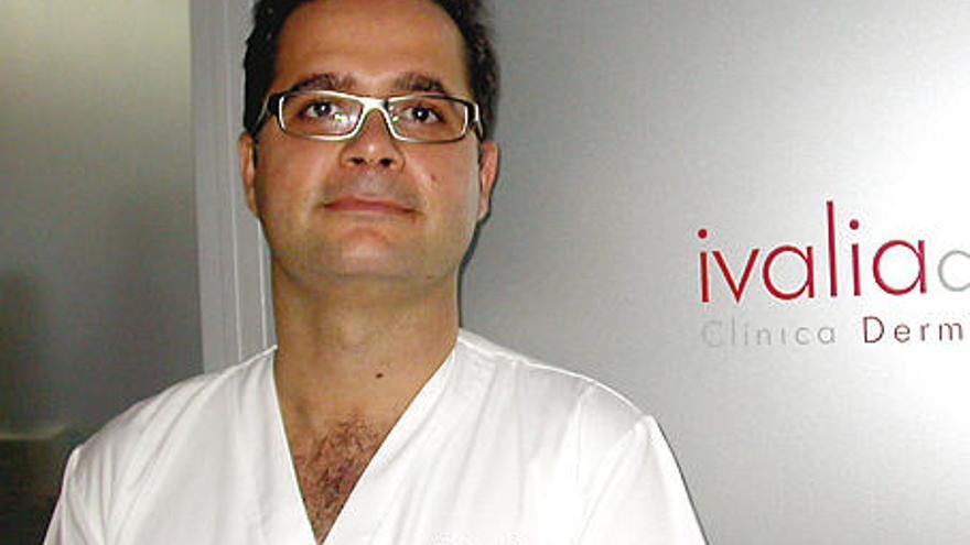El dermatólogo Agustín Viera.