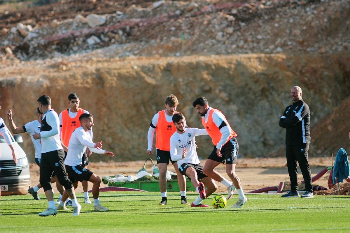 Los preparativos del Granada-Castellón, el cierre de la primera vuelta