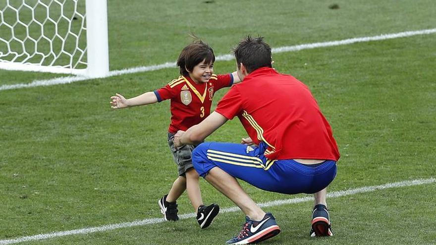 Piqué: "Mi hijo está en la grada con la camiseta de España"