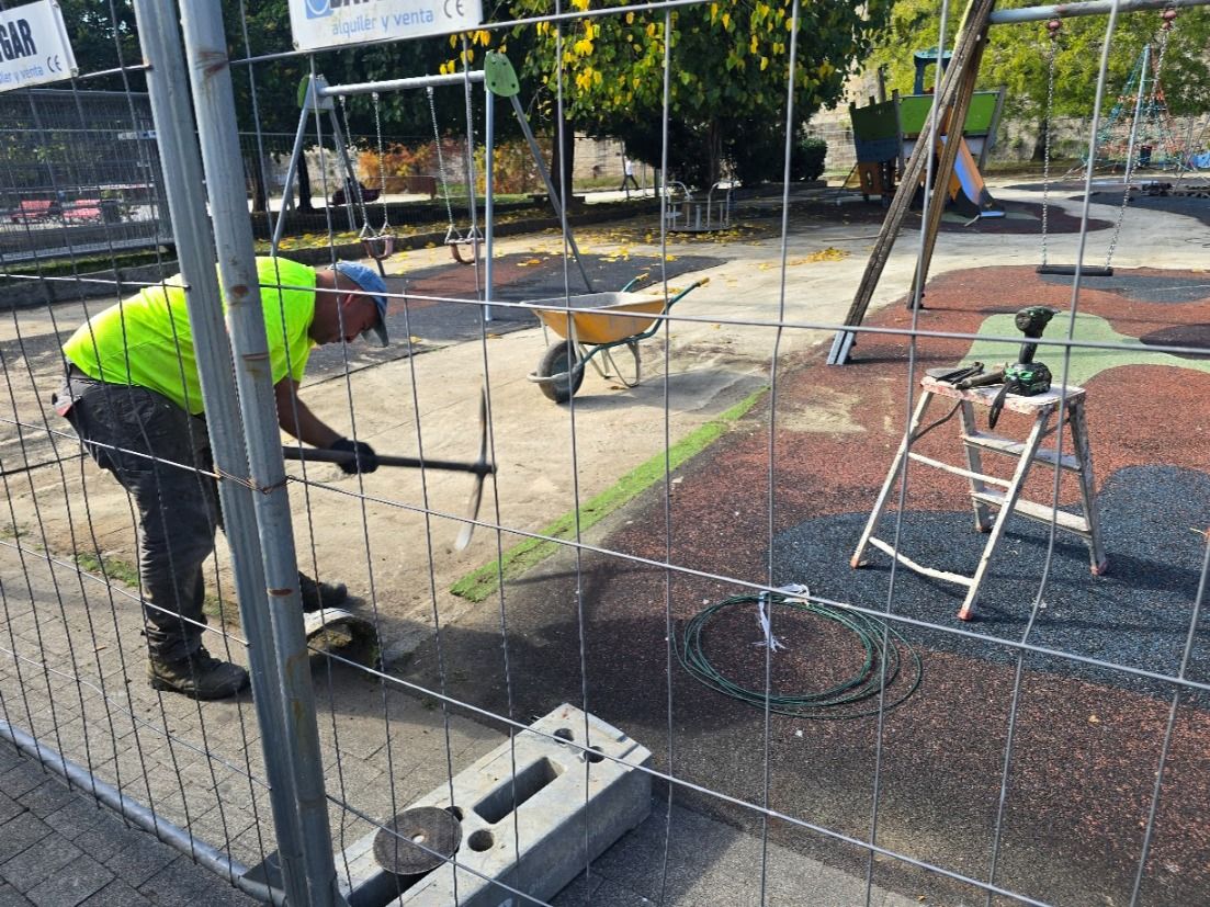Así se reparara el parque infantil de A Xunqueira, uno de los más importantes y concurridos del Concello de Vilagarcía.