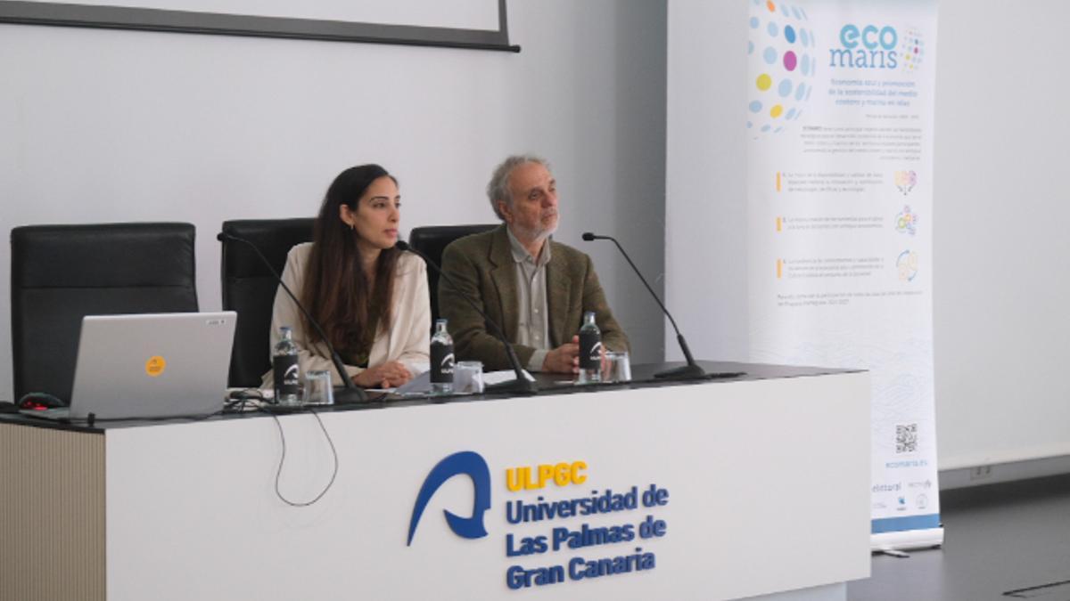Ricardo Haroun, junto a la directora de Cooperación de la ULPGC, Nasara Cabrera.
