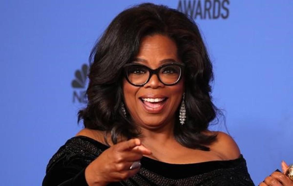 zentauroepp41537861 file photo  oprah winfrey poses backstage with her cecil b  180112141322