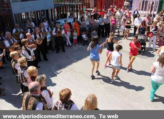 GALERÍA DE FOTOS - Xocolatada a les Fonts del Llosar i actuació de la Rondalla