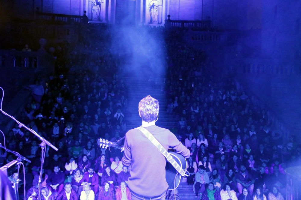 Joan Dausà tanca el Festival Strenes a les escales de la catedral de Girona