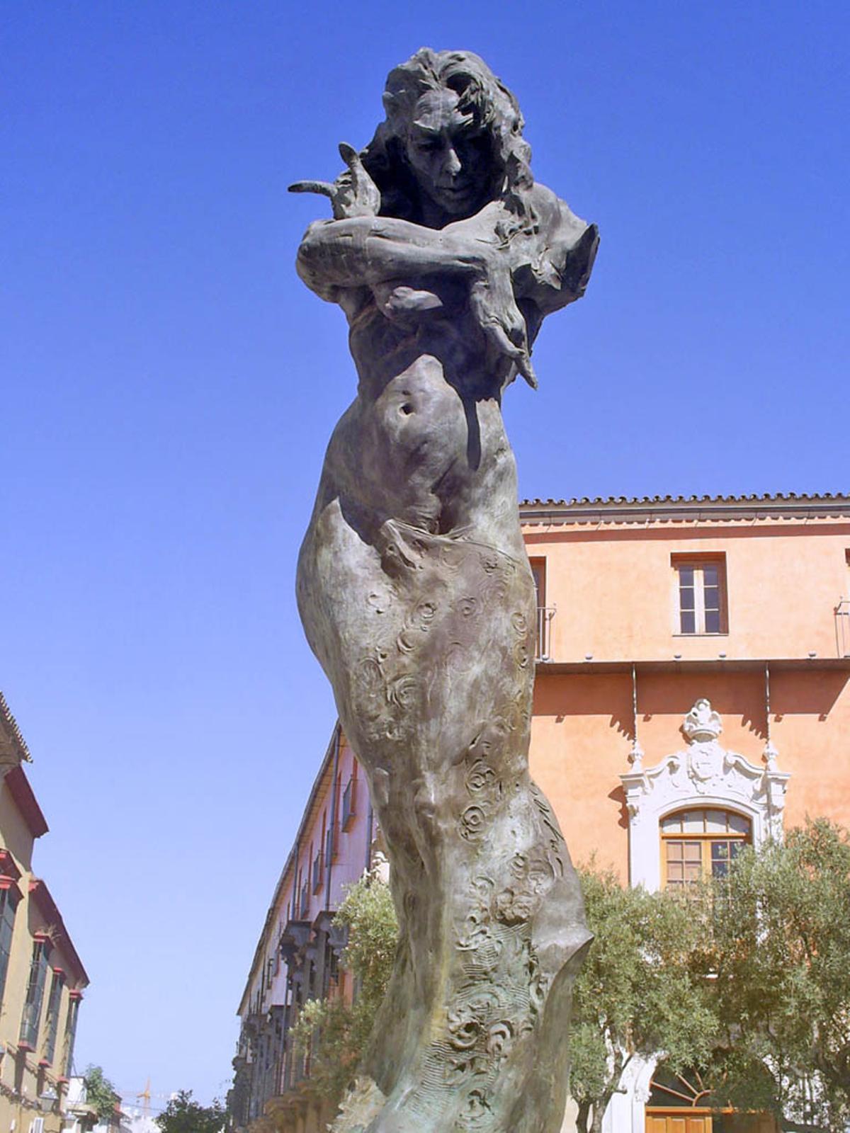 Monumento a Lola Flores en Jerez de la Frontera.