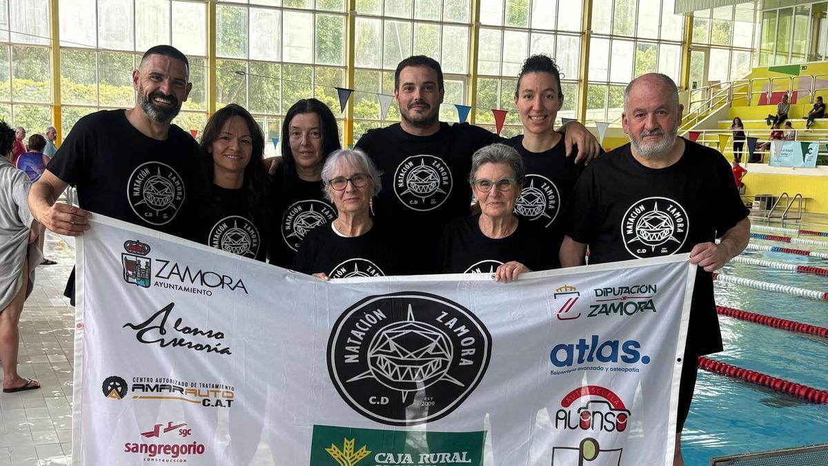 Expedición del Natación Zamora en el Trofeo Open Máster CN Tizona