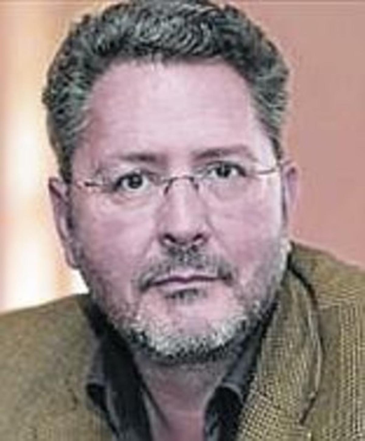 Sascha Arango. Sascha Arango.