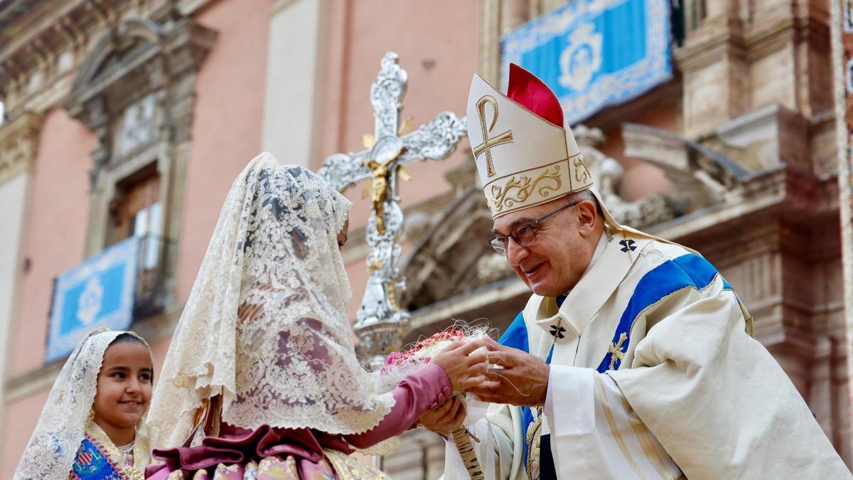 Todas las fotos de La Missa d'Infants en la plaza de la Virgen