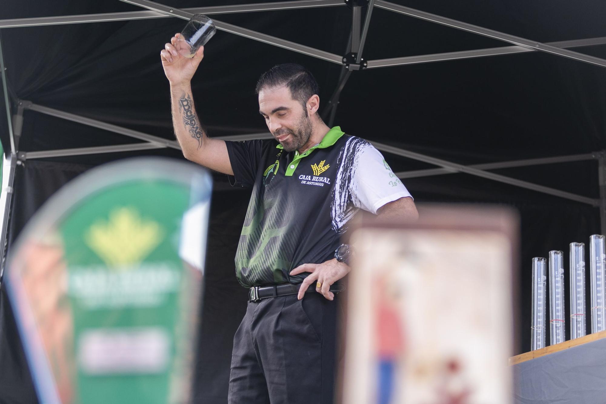 Concurso de escanciado, mercadillo y mucha fiesta: así se vivie el día de Asturias en Corvera