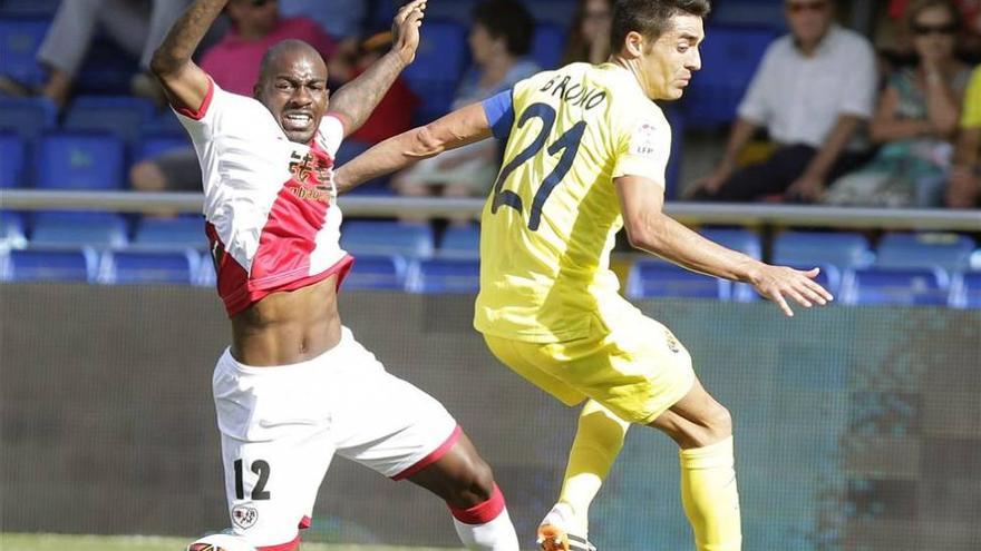 El Villarreal remonta al Rayo y se afianza en la zona noble