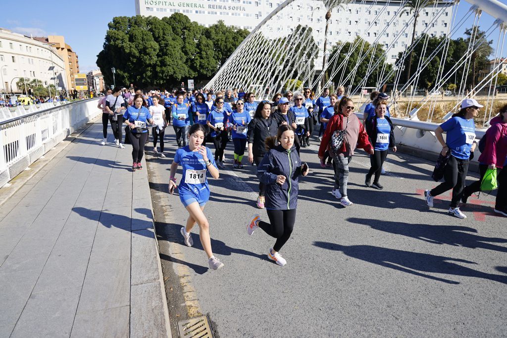 Imágenes del recorrido de la Carrera de la Mujer: avenida Pío Baroja y puente del Reina Sofía (I)