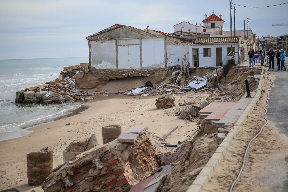 Playa Babilonia, completamente destruida