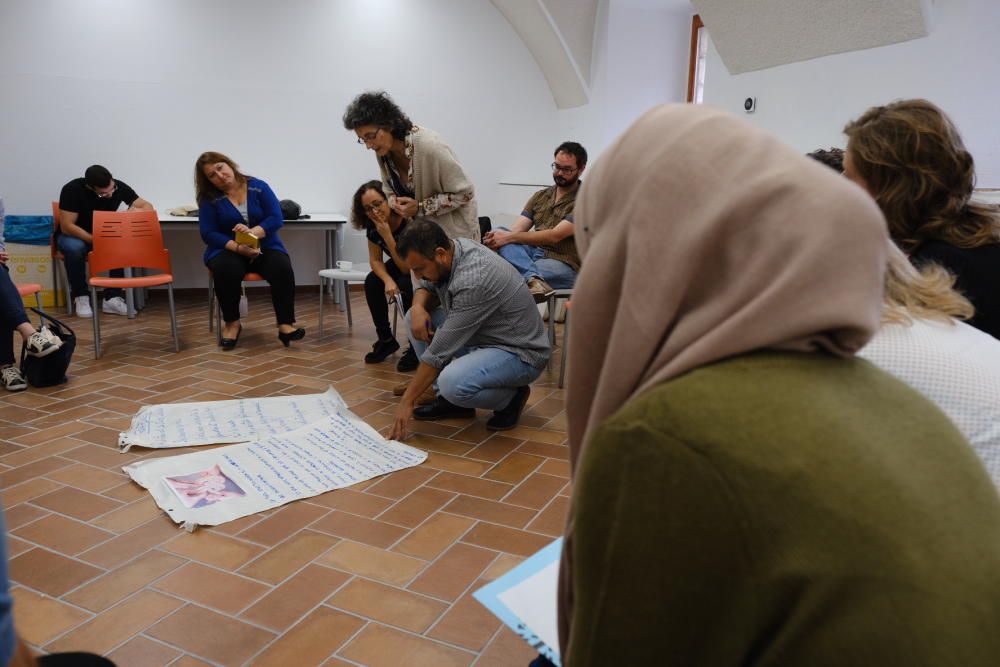 Seminari per millorar l'acompanyament dels migrats