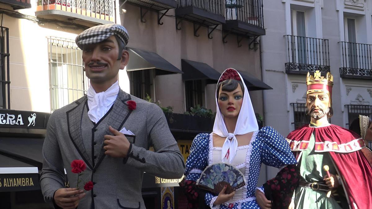 Los 'Gigantes y Cabezudos', desfile que pincela la fiesta patronal de San Isidro en Madrid.