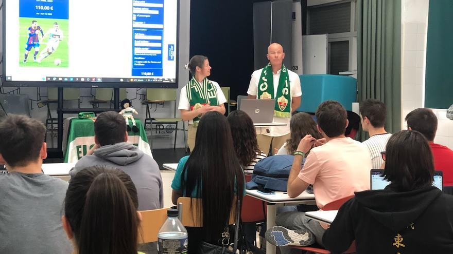 El otro trabajo de campo del Elche se realiza en las aulas