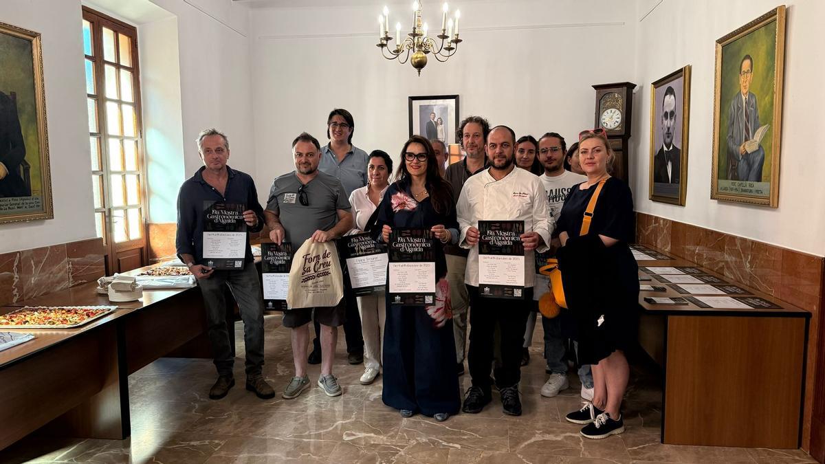 Presentación de la Mostra Gastronòmica en el Ayuntamiento de Algaida.