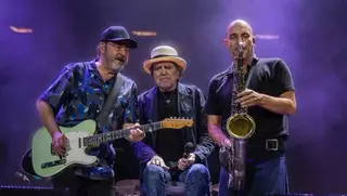 Joaquín Sabina encandila al público en su penúltimo concierto en Alicante