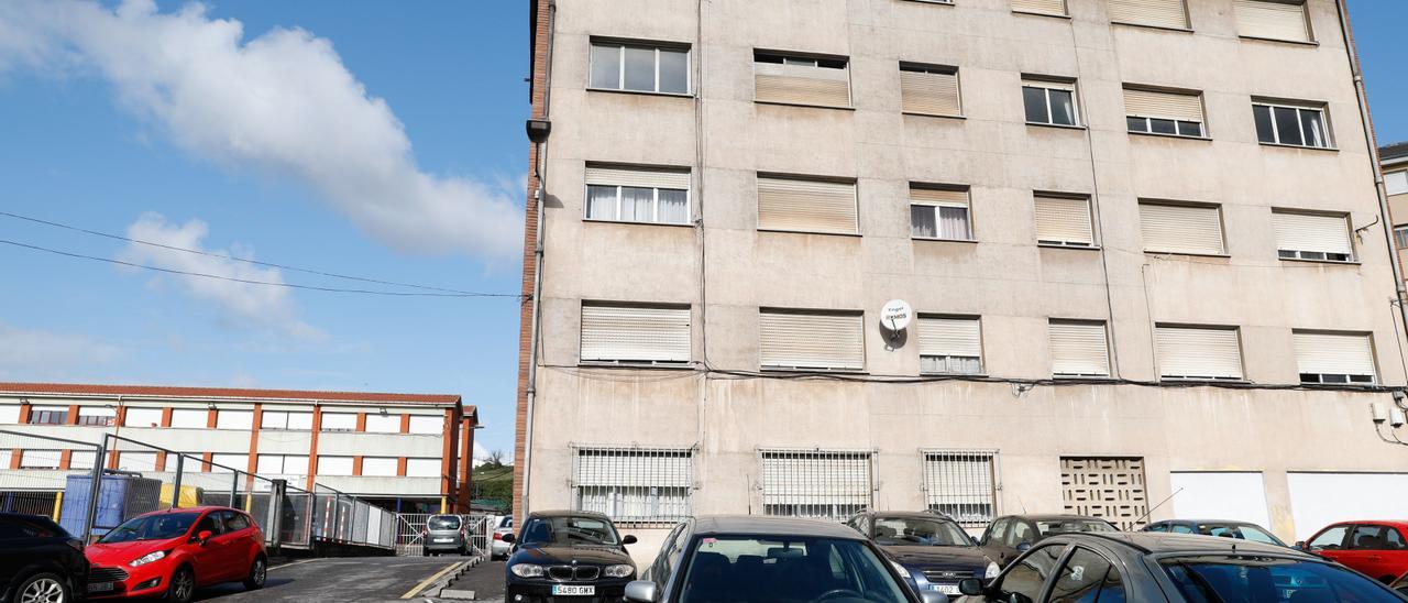 Uno de los edificios de La Luz en los que se habilitarán pisos en alquiler para jóvenes.